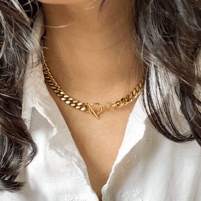 T-Bar Curb Chain Necklace | 18k Gold Plated Waterproof