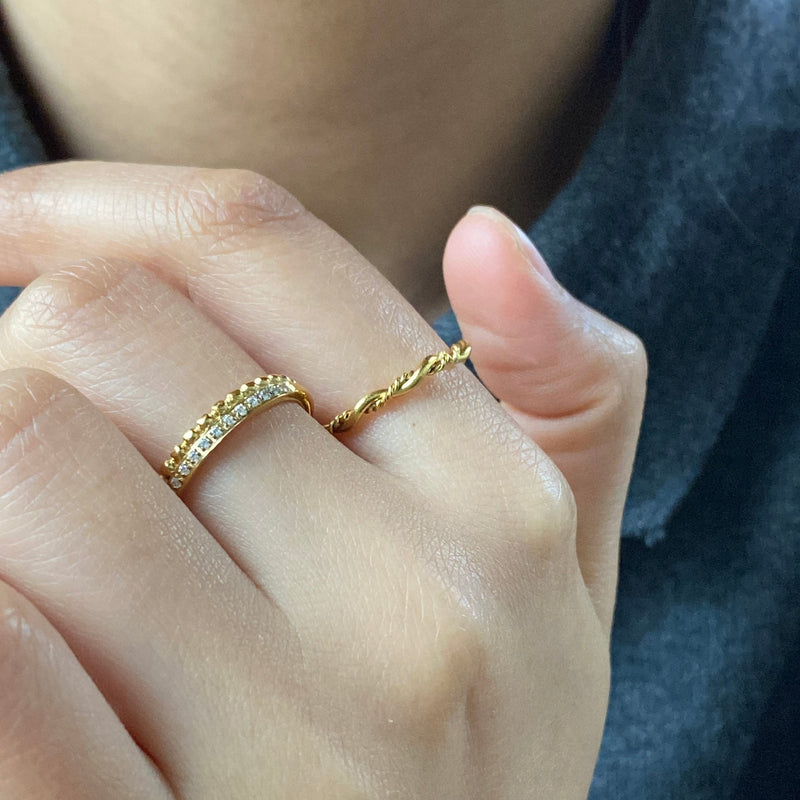 Dainty Rope Twist Ring – 18k Gold Plated Stainless Steel