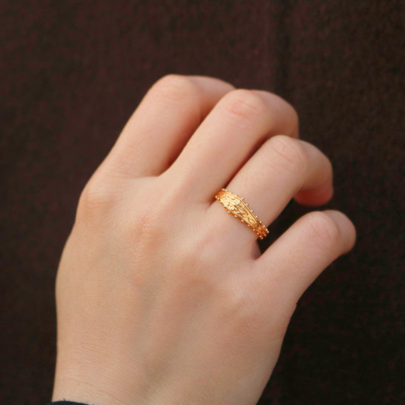 Victorian Engraved Ring – Adjustable Gold Vintage