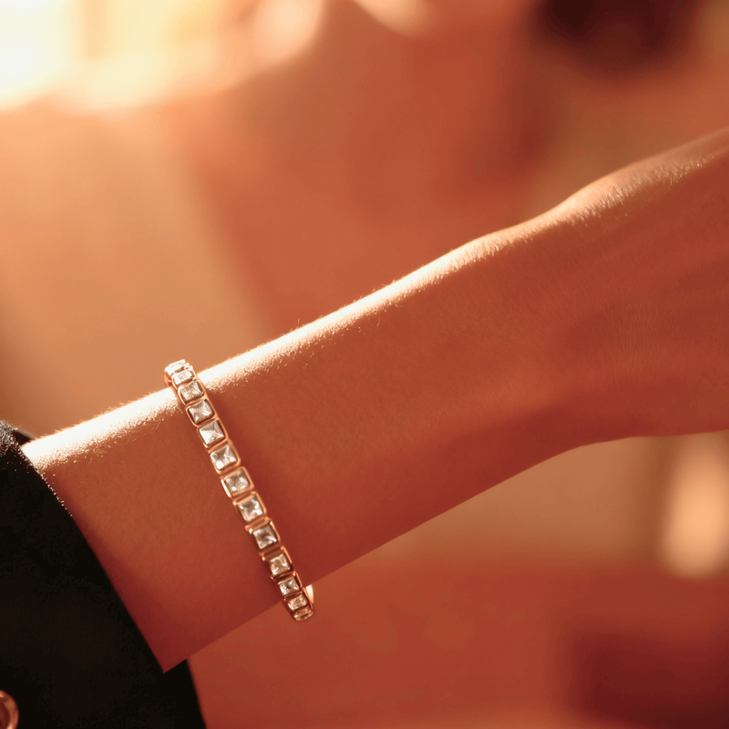 Clear Stones Bangle Bracelet
