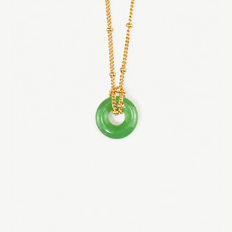 Green Jade Loop Necklace – 18k Gold Plated