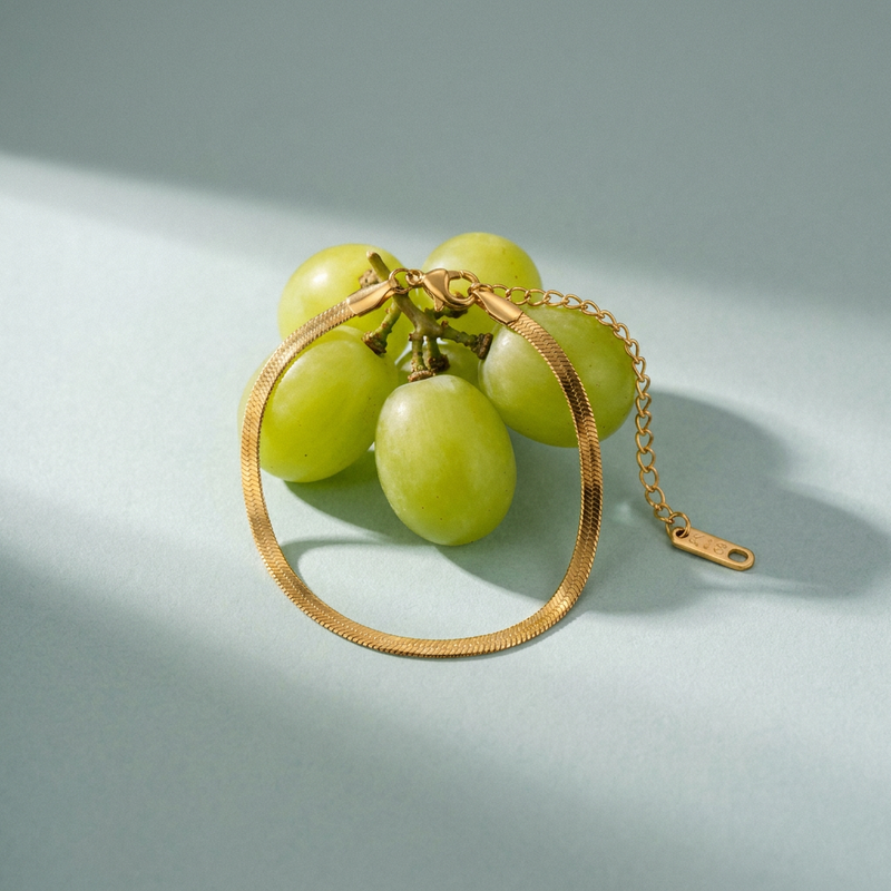 Greta Herringbone Bracelet – 18k Gold Plated Stainless Steel