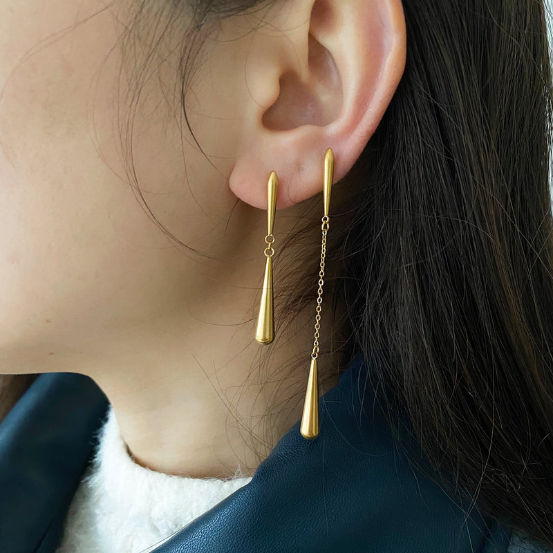 Gold Teardrop Dangle Earrings