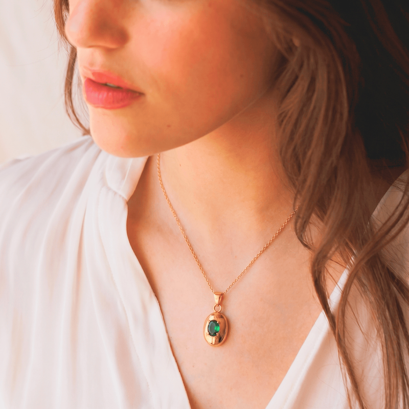 Oval Pendant Emerald