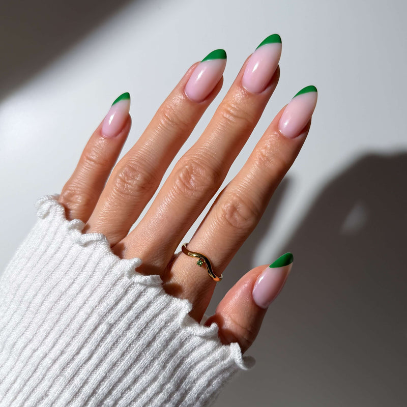 Emerald Dot Wave Ring – Gold Plated Stainless Steel