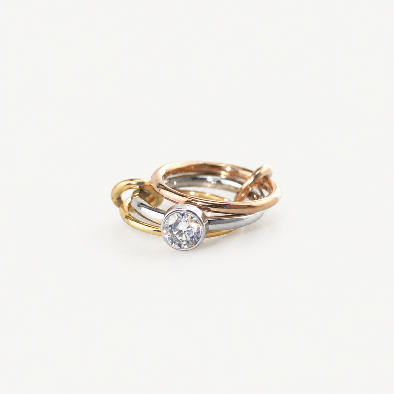 Triple Link Solitaire Ring — 3-Tone Gold